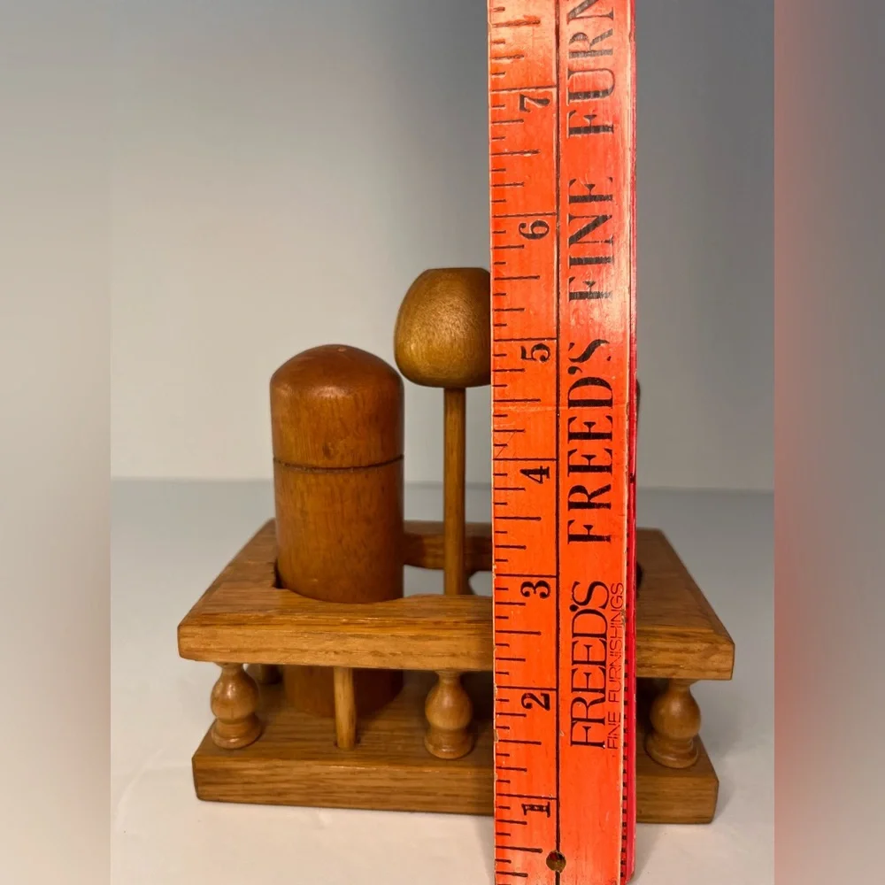 Vintage Wood Salt & Pepper Shaker Set with Holder Rubber Stoppers.‎
